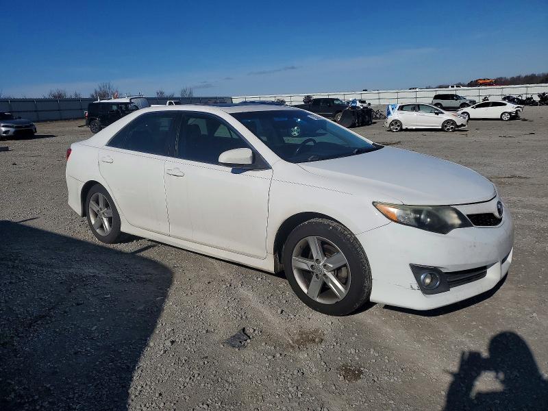 Photo 4 from auction – 2014 TOYOTA CAMRY with VIN 4T1BF1FK0EU855914