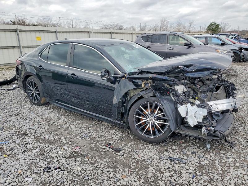Photo 4 from auction – 2022 TOYOTA CAMRY SE with VIN 4T1G11AK5NU690177