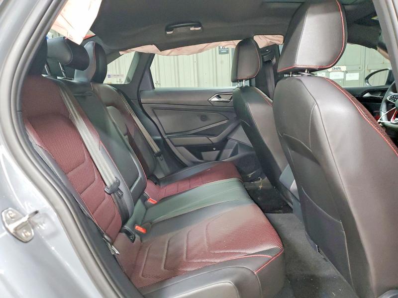 Photo 10 from auction – 2024 VOLKSWAGEN JETTA with VIN 3VW2T7BU0RM051160