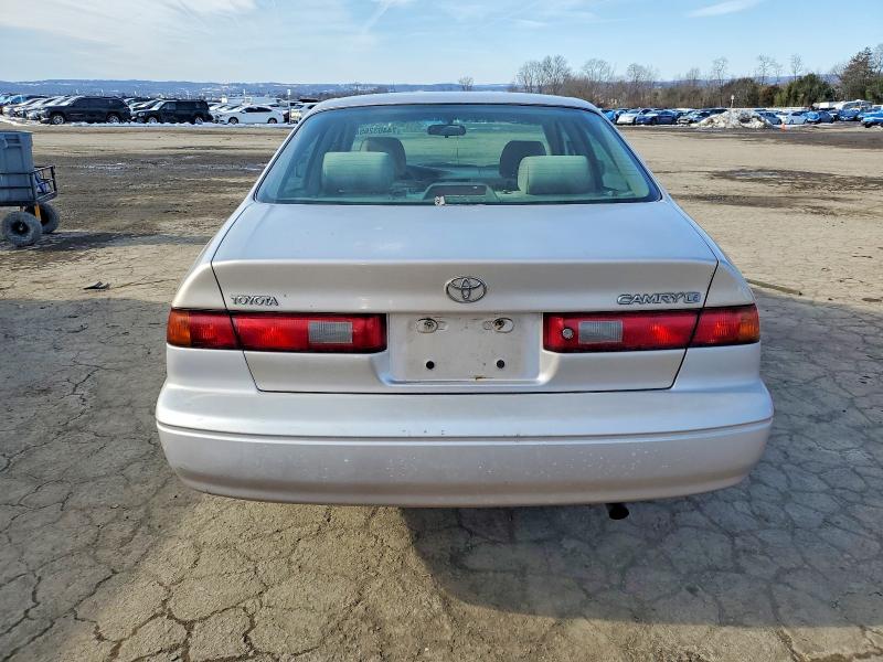 Photo 6 from auction – 1998 TOYOTA CAMRY CE with VIN 4T1BG22K2WU349558