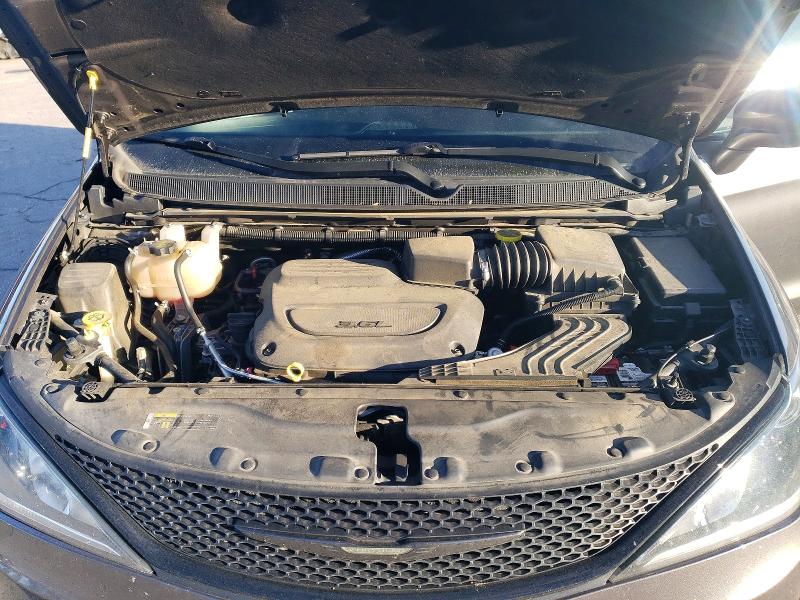 Photo 12 from auction – 2020 CHRYSLER PACIFICA with VIN 2C4RC1BG1LR233054