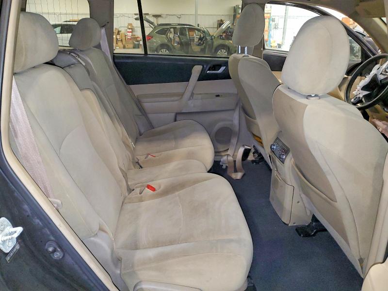 Photo 11 from auction – 2013 TOYOTA HIGHLANDER with VIN 5TDBK3EH8DS236854