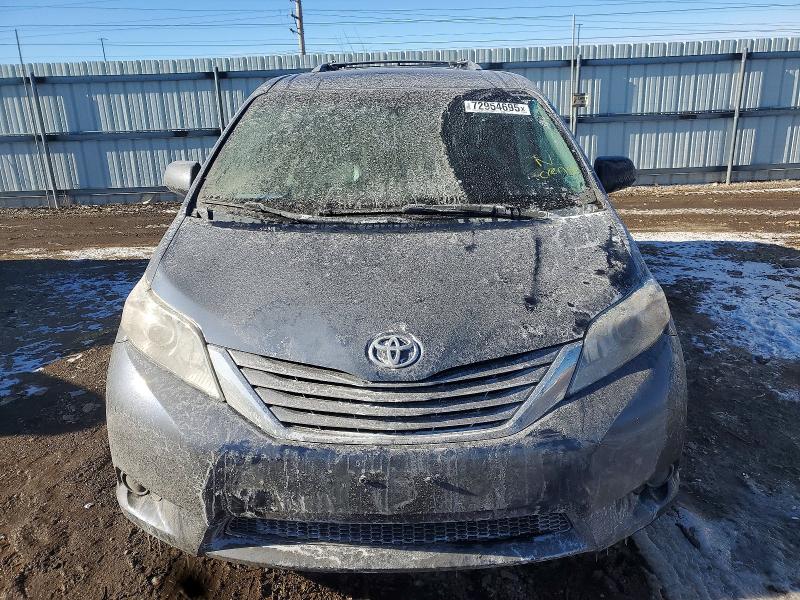 Photo 5 from auction – 2015 TOYOTA SIENNA XLE with VIN 5TDYK3DC3FS646352