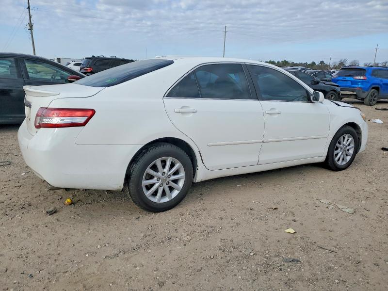 Photo 3 from auction – 2010 TOYOTA CAMRY BASE with VIN 4T4BF3EK8AR070036