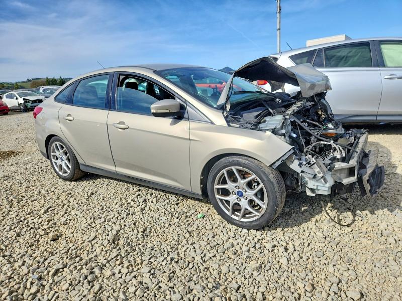 Photo 4 from auction – 2015 FORD FOCUS with VIN 1FADP3F27FL319111