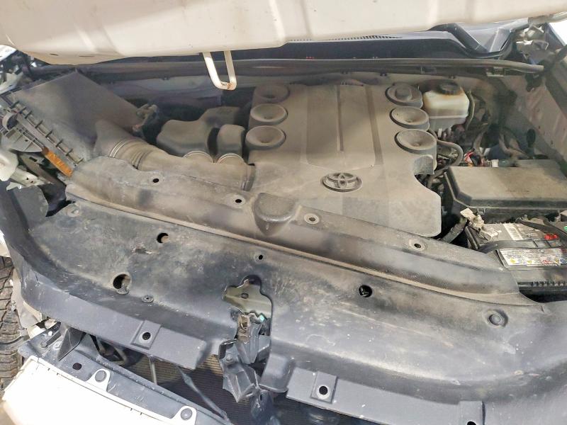 Photo 12 from auction – 2016 TOYOTA 4RUNNER with VIN JTEBU5JR4G5295961
