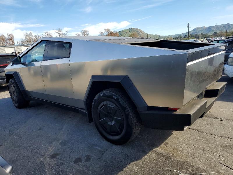 Photo 2 from auction – 2024 TESLA CYBERTRUCK with VIN 7G2CEHED7RA033076