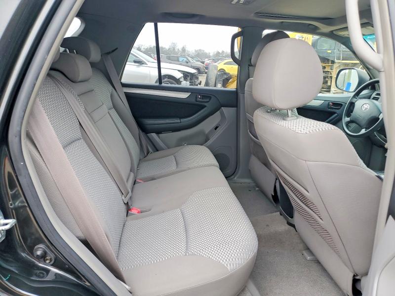 Photo 11 from auction – 2006 TOYOTA 4RUNNER SR with VIN JTEBU14R368070528