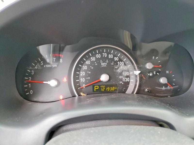 Photo 9 from auction – 2011 KIA SEDONA with VIN KNDMG4C70B6388120