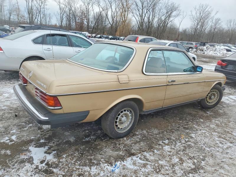 Photo 3 from auction – 1985 MERCEDES-BENZ 300 CDT with VIN WDBAB53A8FA272264