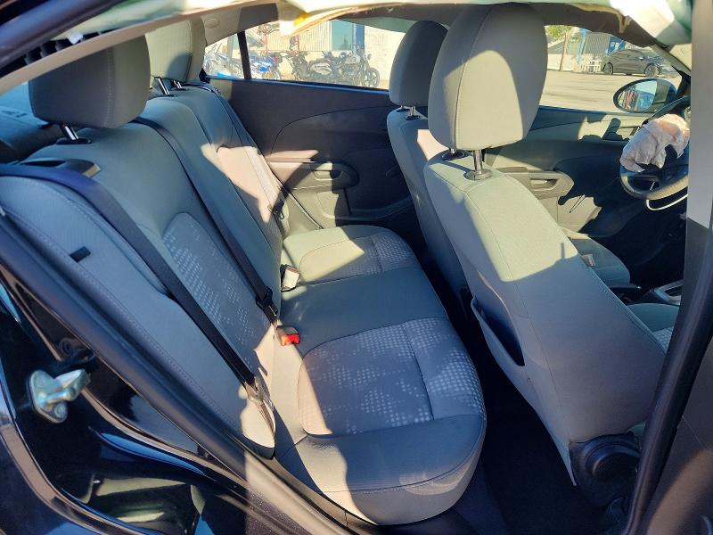 Photo 10 from auction – 2015 CHEVROLET SONIC LS with VIN 1G1JA5SG4F4109581