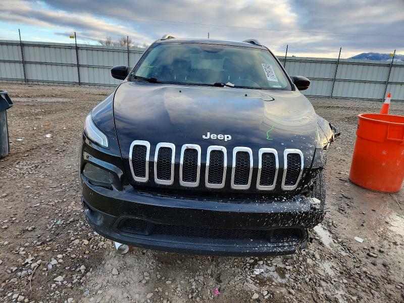Photo 5 from auction – 2018 JEEP CHEROKEE L with VIN 1C4PJLCB3JD537577