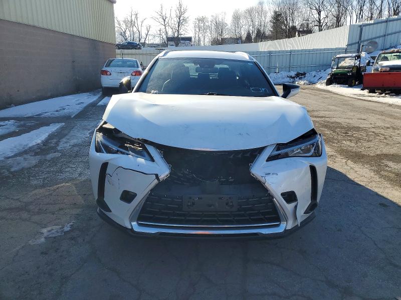 Photo 5 from auction – 2021 LEXUS UX 200 with VIN JTHX3JBH7M2032130