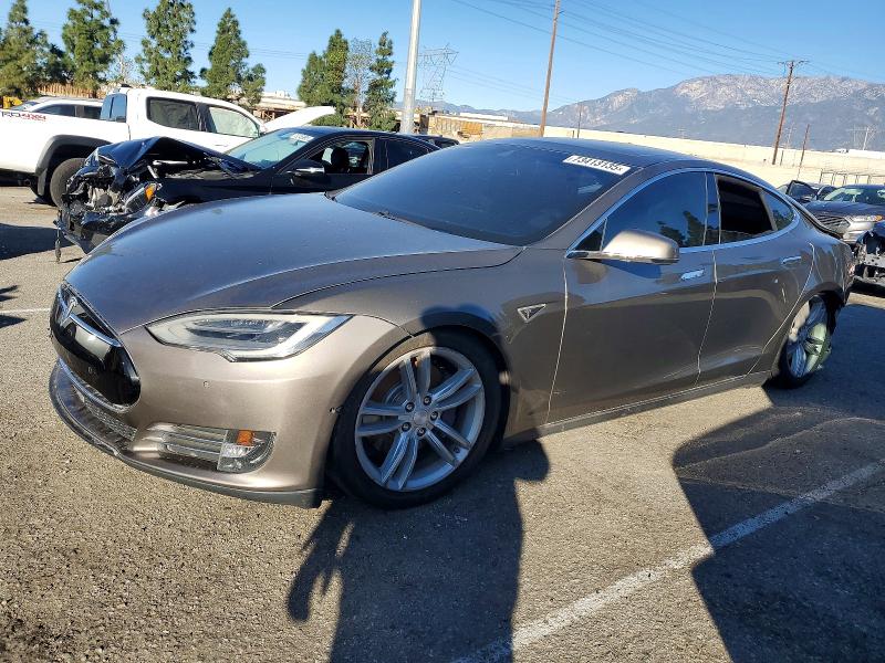 TESLA MODEL S 70 2015 with VIN 5YJSA1S19FF098439 - Photo from auction