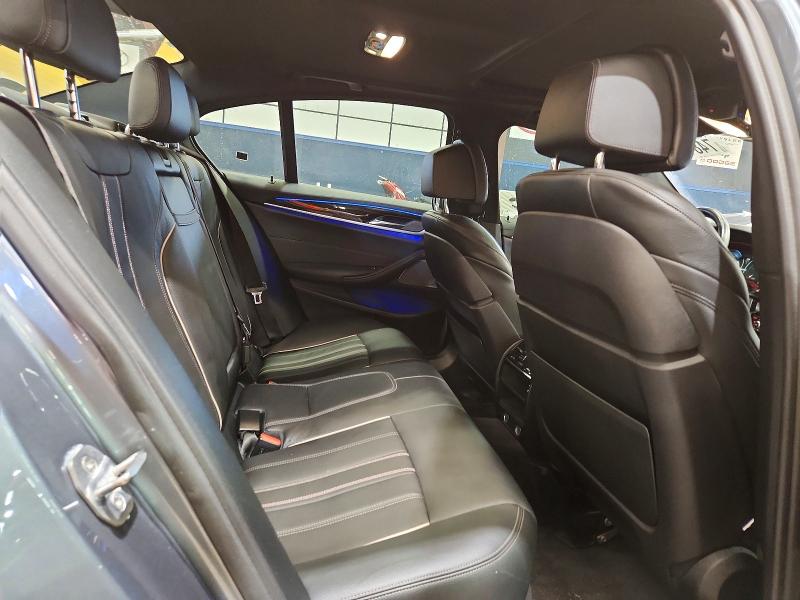 Photo 10 from auction – 2019 BMW M550XI with VIN WBAJB9C54KB287678
