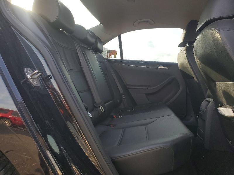 Photo 10 from auction – 2016 VOLKSWAGEN JETTA SEL with VIN 3VWL07AJ6GM369415