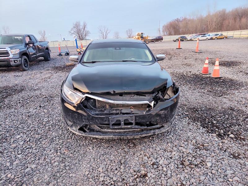 Фото 5 с аукциона – 2017 FORD TAURUS LIM с VIN 1FAHP2F8XHG130271
