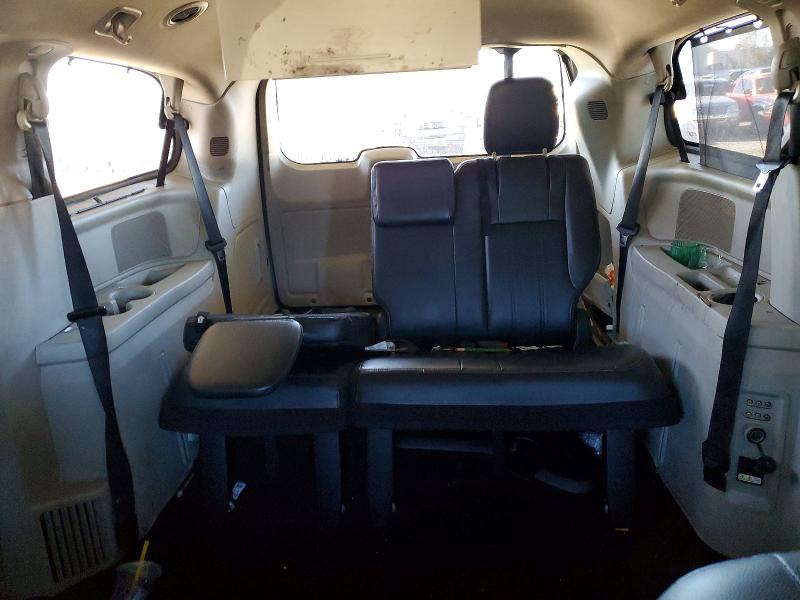 Photo 10 from auction – 2012 CHRYSLER TOWN & COU with VIN 2C4RC1CG9CR411629