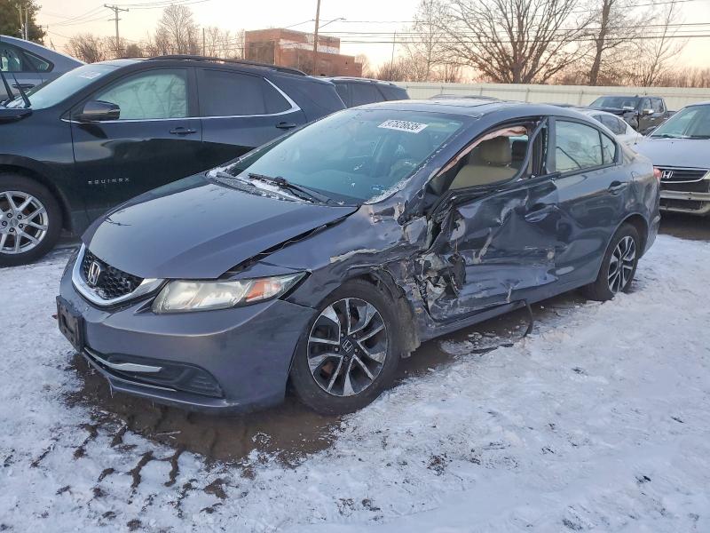 HONDA CIVIC EX 2015 con VIN 19XFB2F88FE215817 - Foto de la subasta