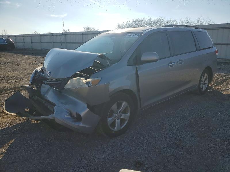TOYOTA SIENNA LE 2011 with VIN 5TDKK3DC1BS158887 - Photo from auction