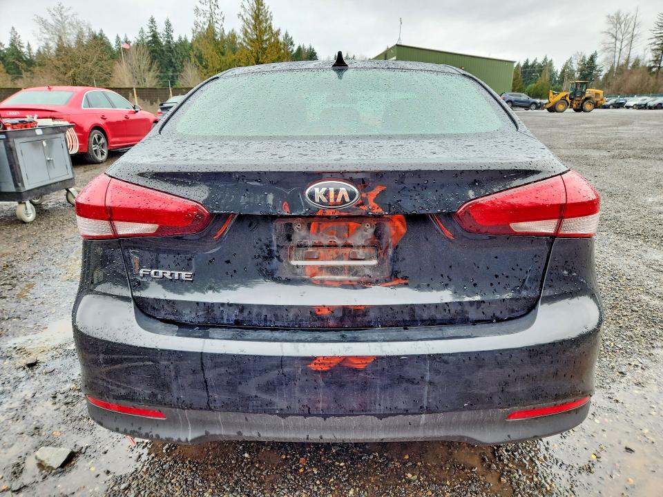 Photo 6 from auction – 2018 KIA FORTE with VIN 3KPFK4A71JE266160