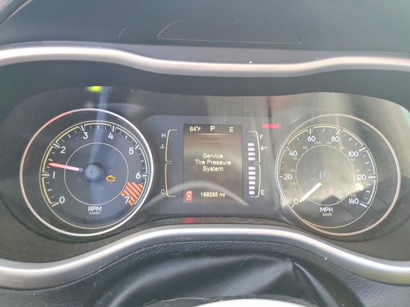 Photo 9 from auction – 2014 JEEP CHEROKEE with VIN 1C4PJLAB3EW201120