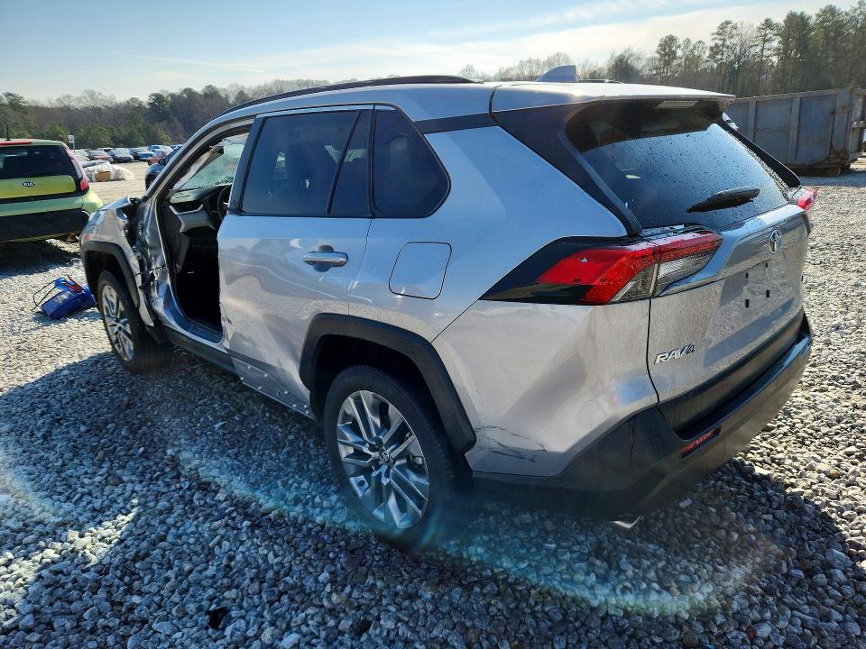 Photo 2 from auction – 2023 TOYOTA RAV4 with VIN 2T3C1RFV8PC249820