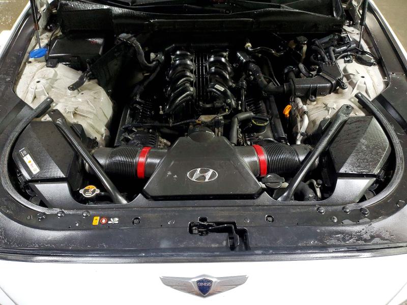 Photo 11 from auction – 2015 HYUNDAI GENESIS 5. with VIN KMHGN4JF2FU016935