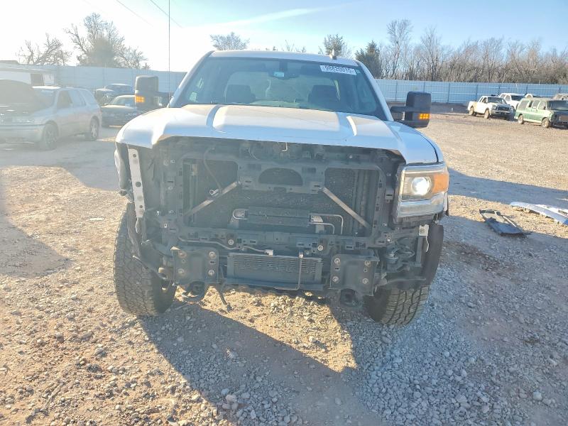Photo 5 from auction – 2018 GMC SIERRA with VIN 1GT12SEG3JF176278