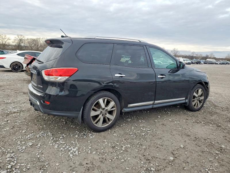 Photo 3 from auction – 2016 NISSAN PATHFINDER with VIN 5N1AR2MN8GC604928