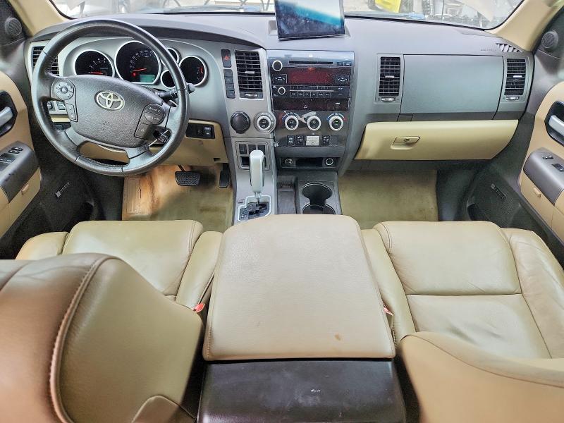 Photo 8 from auction – 2011 TOYOTA SEQUOIA with VIN 5TDKY5G13BS031708