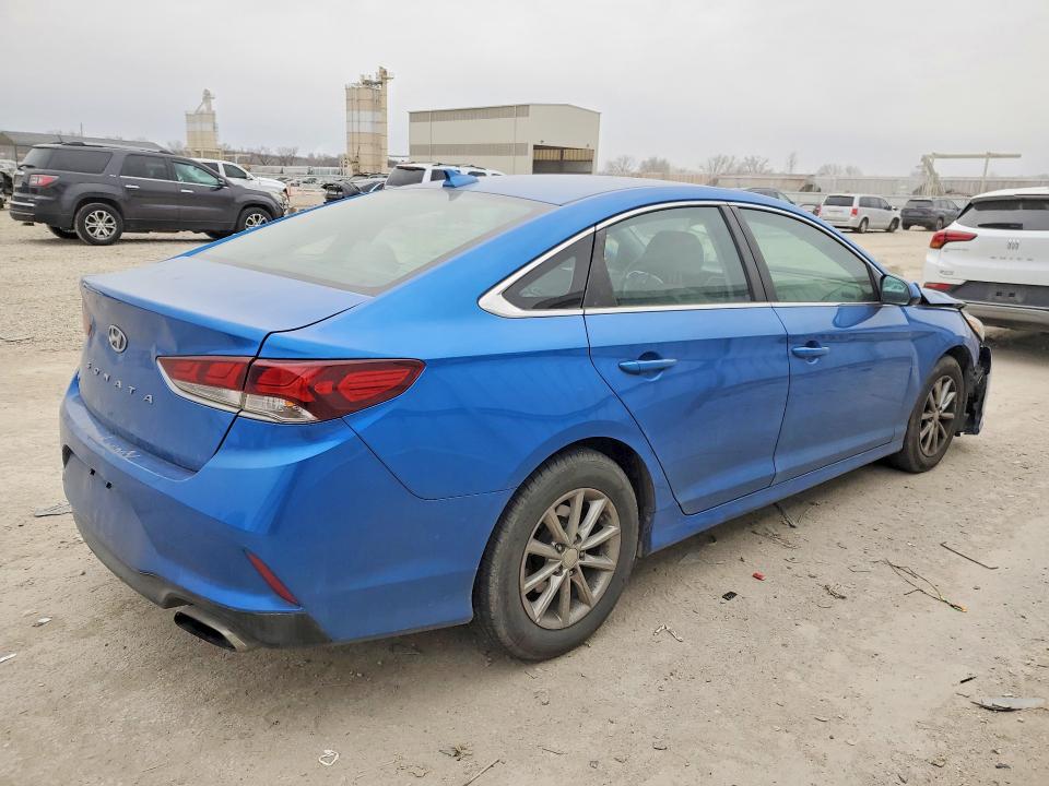 Photo 3 from auction – 2019 HYUNDAI SONATA with VIN 5NPE24AFXKH757276