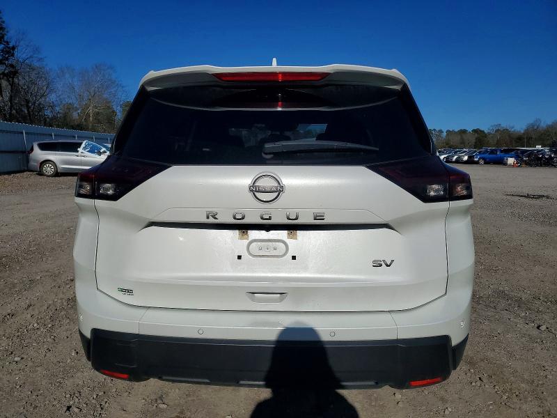 Photo 6 from auction – 2024 NISSAN ROGUE with VIN 5N1BT3BA2RC698884