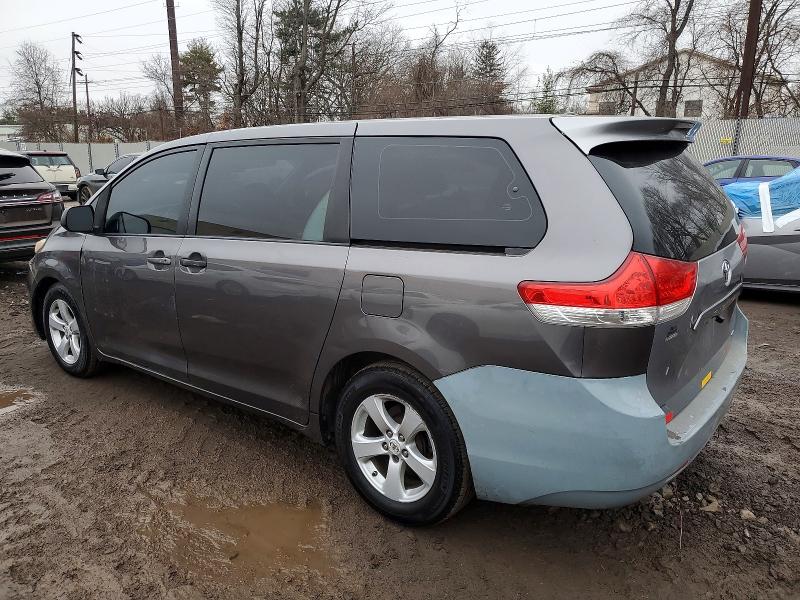 Photo 2 from auction – 2011 TOYOTA SIENNA with VIN 5TDZK3DCXBS076249