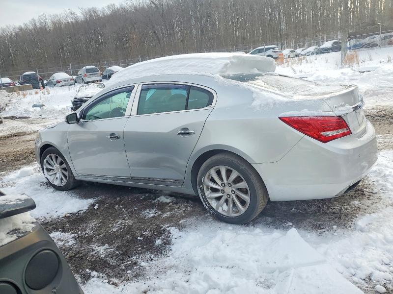 Photo 2 from auction – 2016 BUICK LACROSSE with VIN 1G4GB5G33GF225098