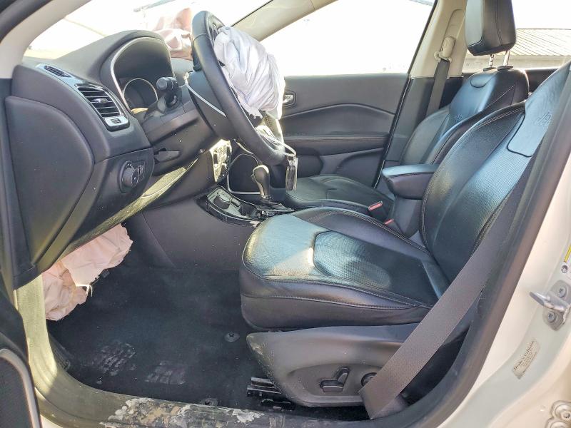 Photo 7 from auction – 2019 JEEP COMPASS LI with VIN 3C4NJDCB7KT682775