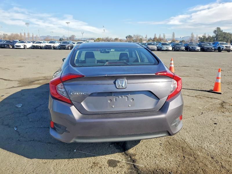 Photo 6 from auction – 2016 HONDA CIVIC EX with VIN 2HGFC2F78GH520682