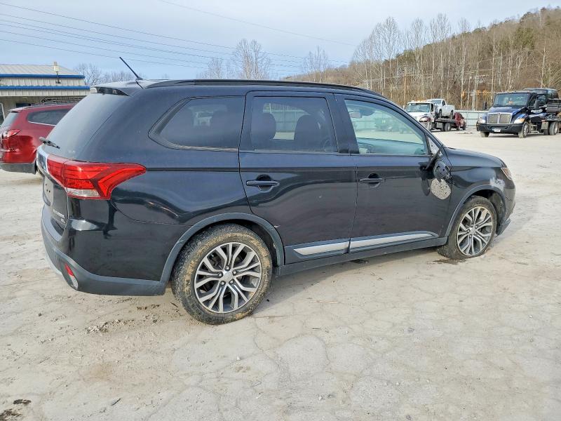 Photo 3 from auction – 2016 MITSUBISHI OUTLANDER with VIN JA4AZ3A39GZ061562