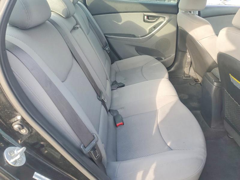 Photo 10 from auction – 2012 HYUNDAI ELANTRA GL with VIN KMHDH4AE9CU359092