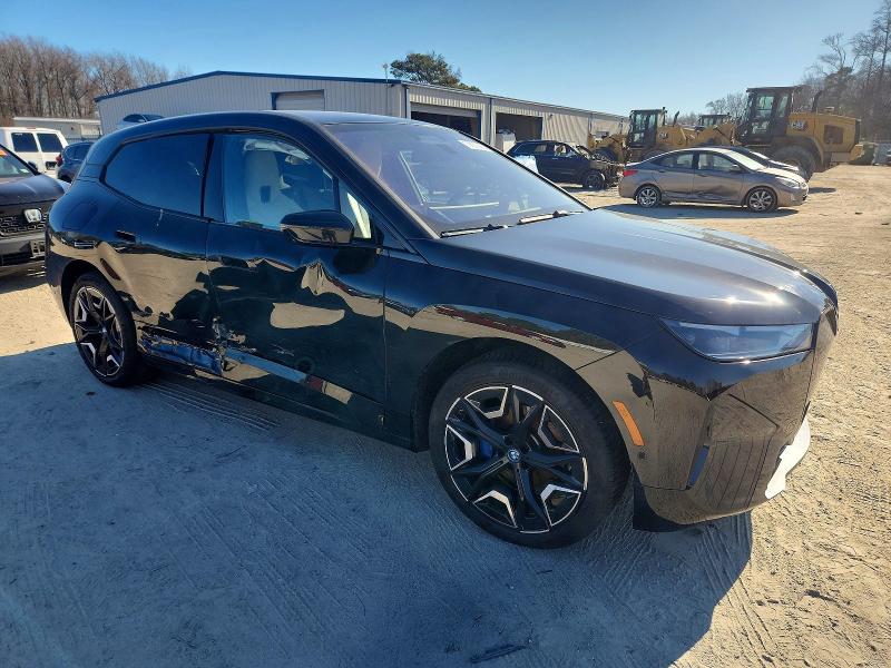 Photo 4 from auction – 2025 BMW IX with VIN WB523CF00SCS31390