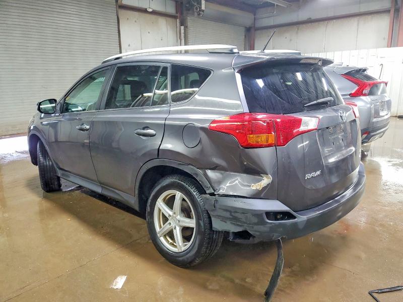 Photo 2 from auction – 2015 TOYOTA RAV4 LE with VIN 2T3BFREV2FW329514