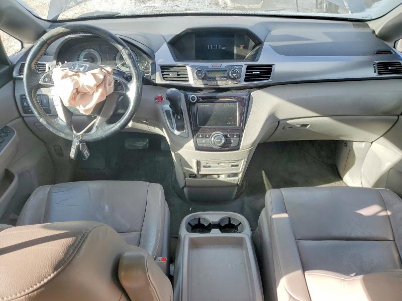 Photo 8 from auction – 2015 HONDA ODYSSEY EX with VIN 5FNRL5H64FB104585