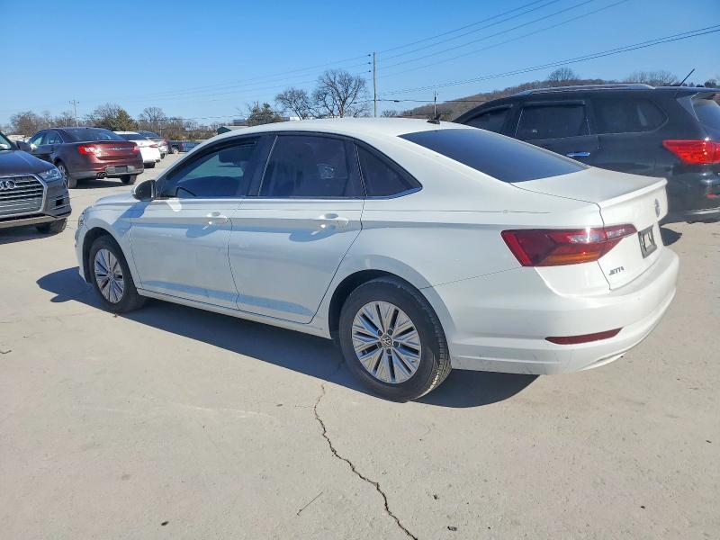 Photo 2 from auction – 2019 VOLKSWAGEN JETTA with VIN 3VWC57BU8KM232978