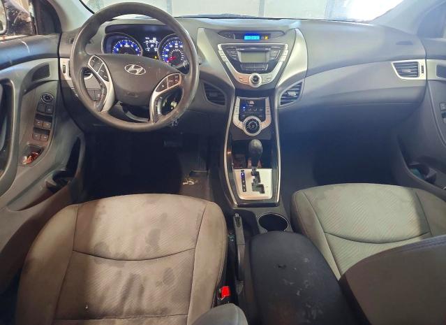 Photo 8 from auction – 2012 HYUNDAI ELANTRA GL with VIN 5NPDH4AEXCH080779