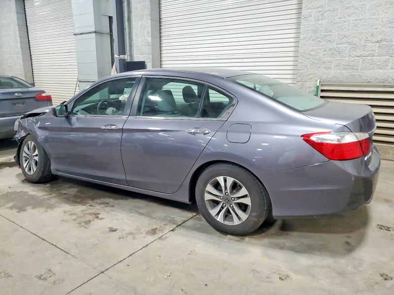 Photo 2 from auction – 2014 HONDA ACCORD with VIN 1HGCR2F35EA035460