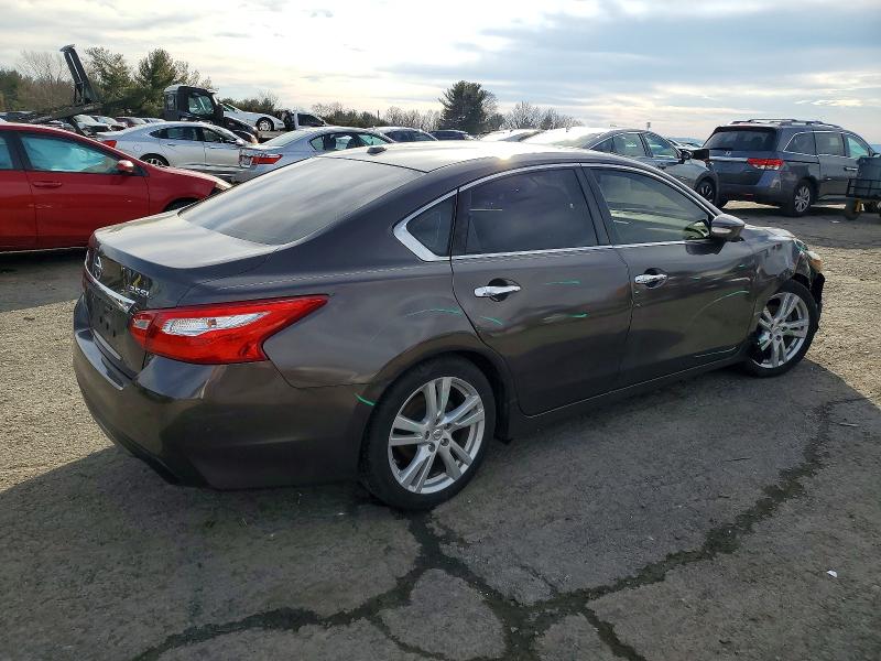 Photo 3 from auction – 2016 NISSAN ALTIMA 3.5 with VIN 1N4BL3AP4GC258856