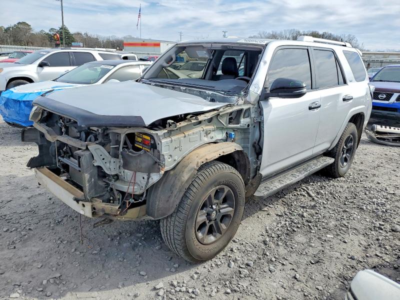 TOYOTA 4RUNNER SR 2015 with VIN JTEBU5JR9F5229999 - Photo from auction