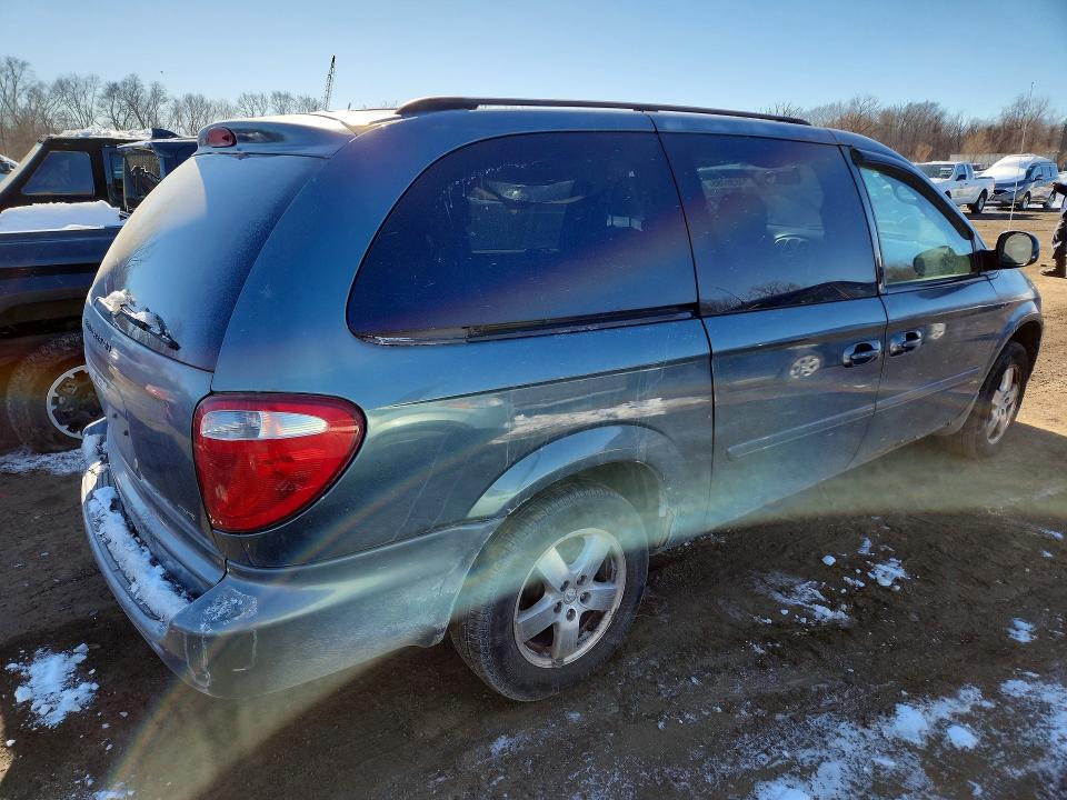 Photo 3 from auction – 2007 DODGE GRAND CARA with VIN 2D4GP44L77R132049