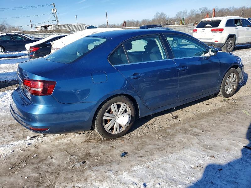 Photo 3 from auction – 2017 VOLKSWAGEN JETTA with VIN 3VW2B7AJ3HM374644