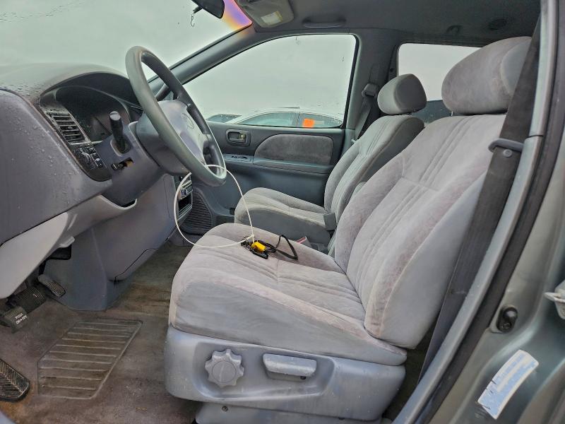 Photo 7 from auction – 1998 TOYOTA SIENNA LE with VIN 4T3ZF13C8WU055964